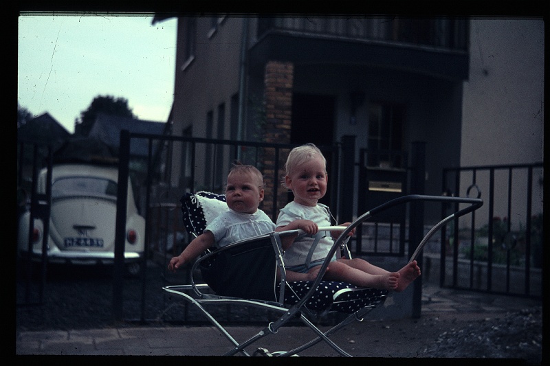 20.Gronau jun 1966 Peter,Britta.JPG